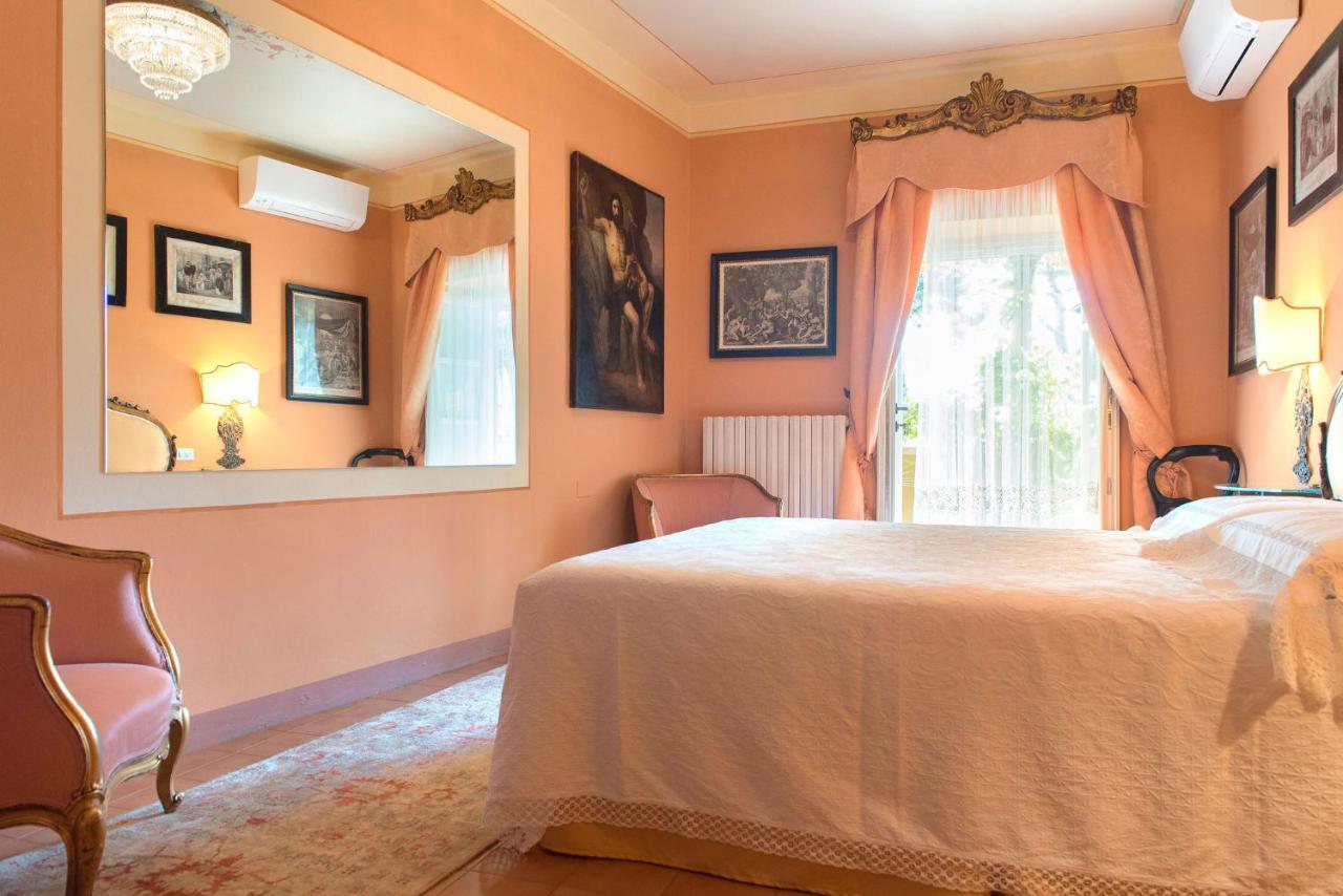 B&B Alla Mezza Luna Lonato Exterior photo